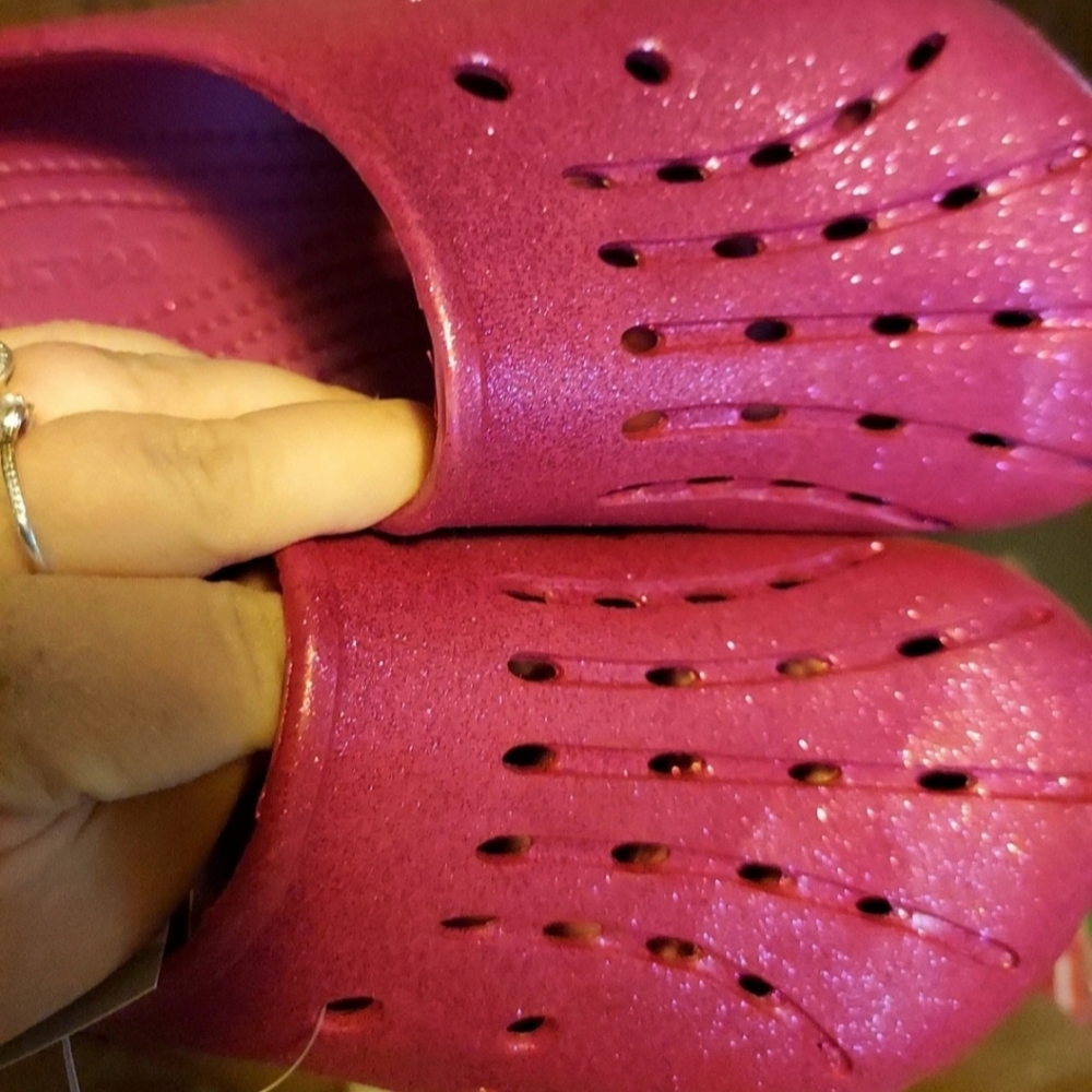 Pink sparkle clogs